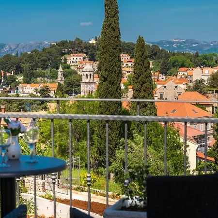 In With Sea View, Terrace, Air Conditioning, Wifi 4979-1 * Cavtat