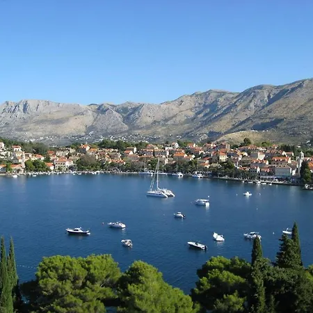 In With Sea View, Terrace, Air Conditioning, Wifi 4979-1 Cavtat